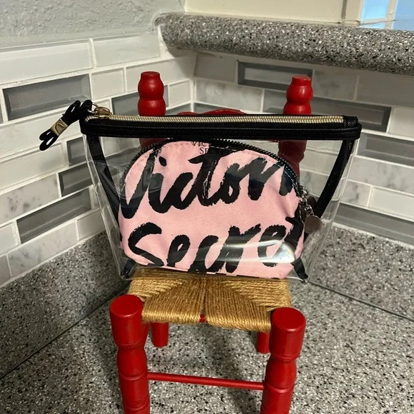 Victoria Secret 💄💄 - Picture 2 of 12